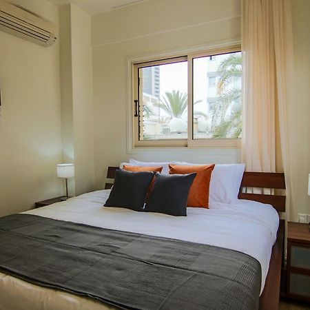 Phaedrus Living City View Luxury Iras Flat 102 Nikosia Exterior foto
