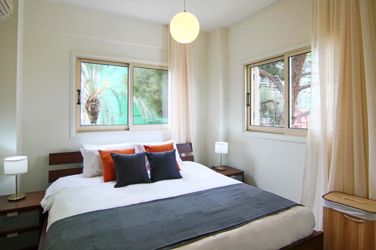 Phaedrus Living City View Luxury Iras Flat 102 Nikosia Exterior foto
