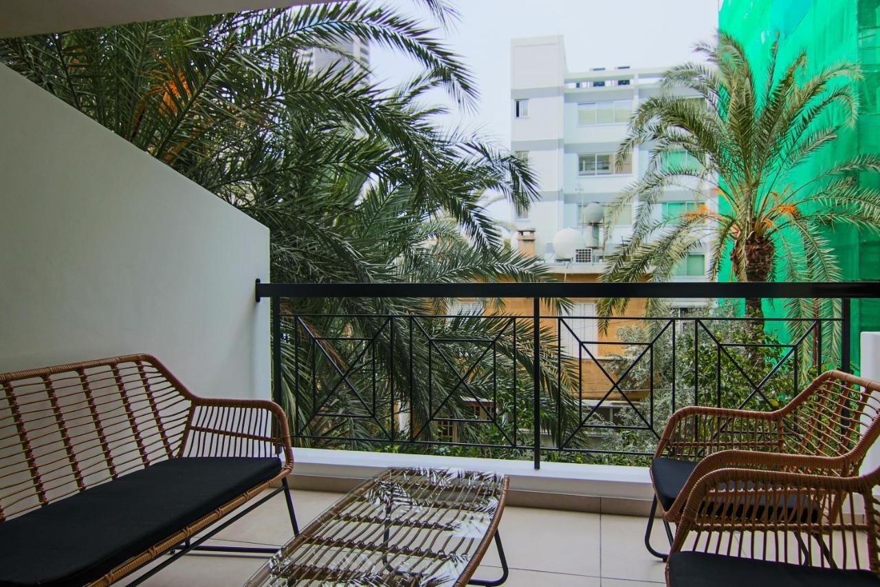 Phaedrus Living City View Luxury Iras Flat 102 Nikosia Exterior foto
